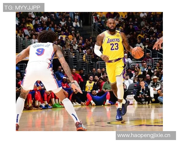 浓眉状态低迷半场表现不佳仅得8分7板并出现两次失误