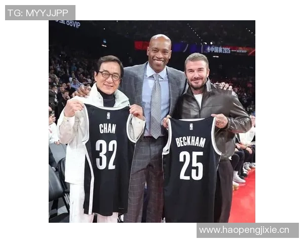 蔡崇信分享与成龙互动照片篮网季前赛将在澳门举行